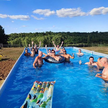 Gite Equestre Domaine Des Crins - Monpazier Capdrot 外观 照片